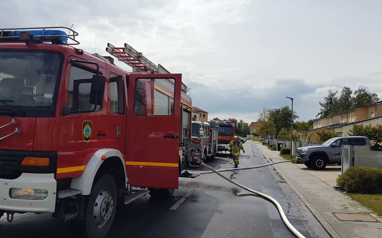Hund stirbt nach Feuer in Wohnung