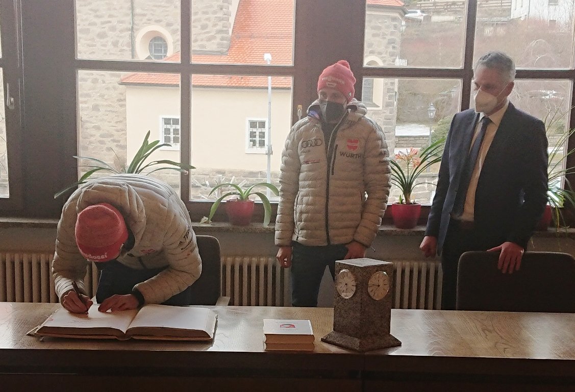 Profisportler in Flossenbürg: Kurz feiern, entspannen, Kraft tanken. Und dann?