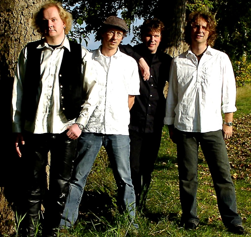 BitetheBeagle Rock Serenaden