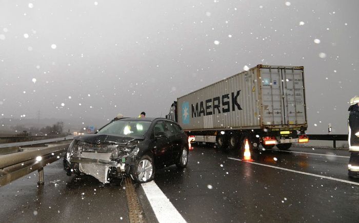 Internationaler Unfall A93