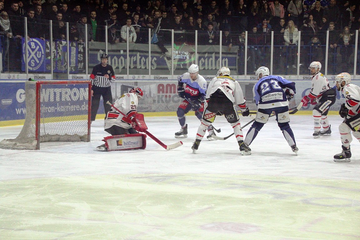 Blue Devils Weiden Eishockey Memmingen (4)