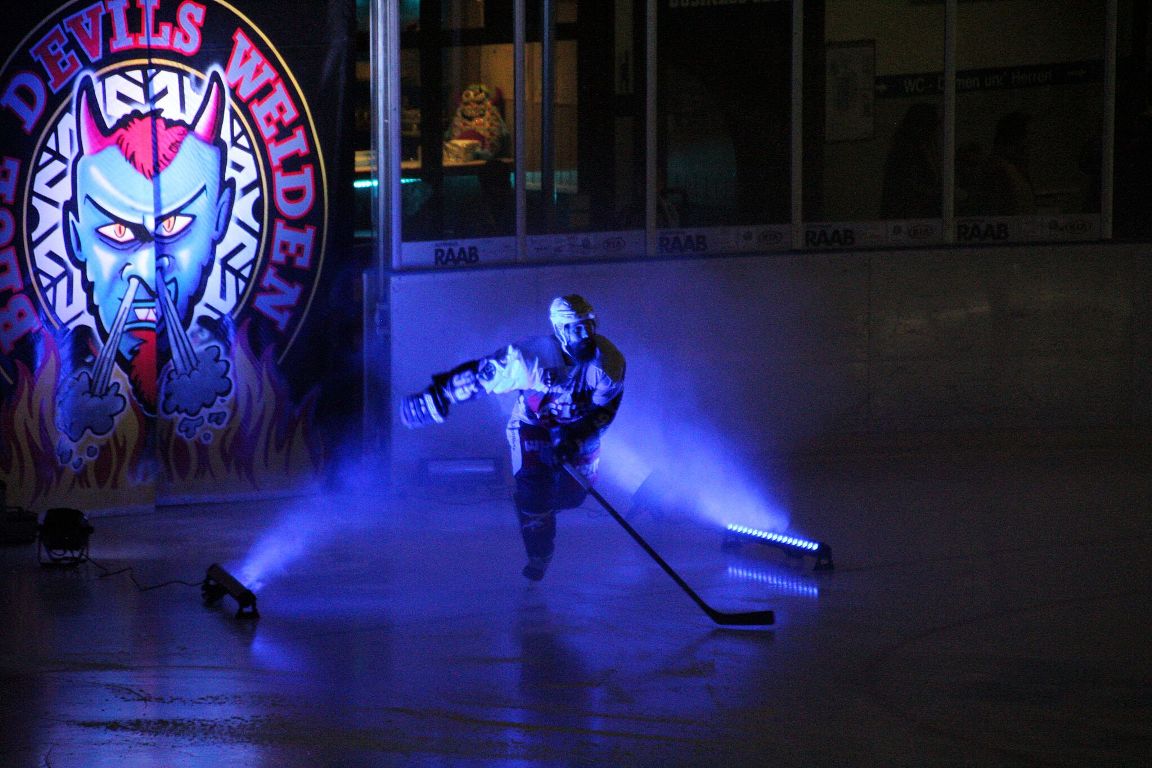 Blue Devils Weiden gegen EV Landshut 14.10.18 Eishockey Weiden Bilder Jürgen Masching1
