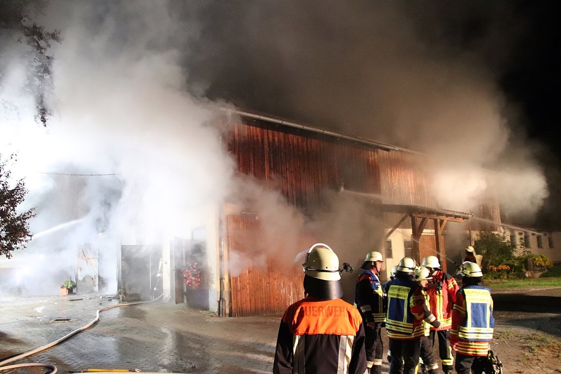Brand Feuer Döllnitz Pressath Garage Scheune Bilder Jürgen Masching03