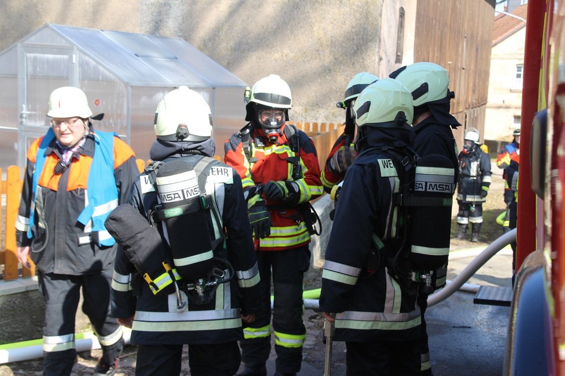 Viele Feuerwehren im Einsatz: Brand in Lämmershof