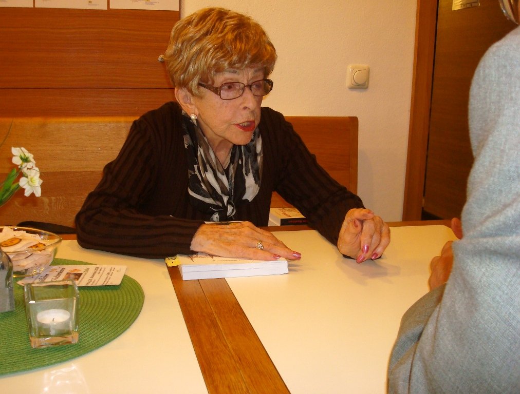 Buchautorin Anneliese Sölch Annalee Woodstrom 93 Mitterteich 3