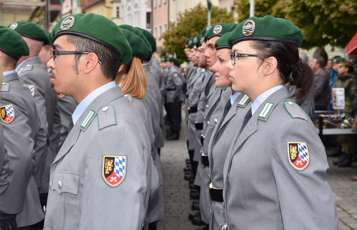 Bundeswehr, Feierliches Gelöbnis (2)