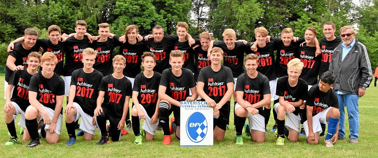 VfB-Junioren marschieren durch