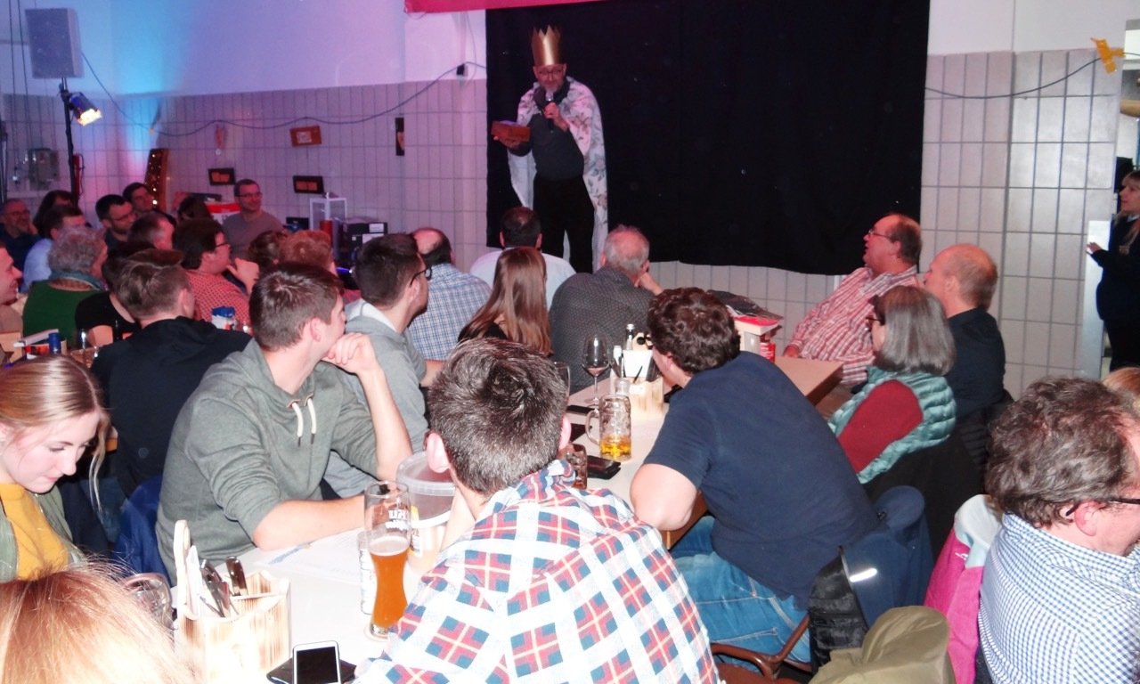 Christbaumversteigerung Feuerwehr Luhe (1)