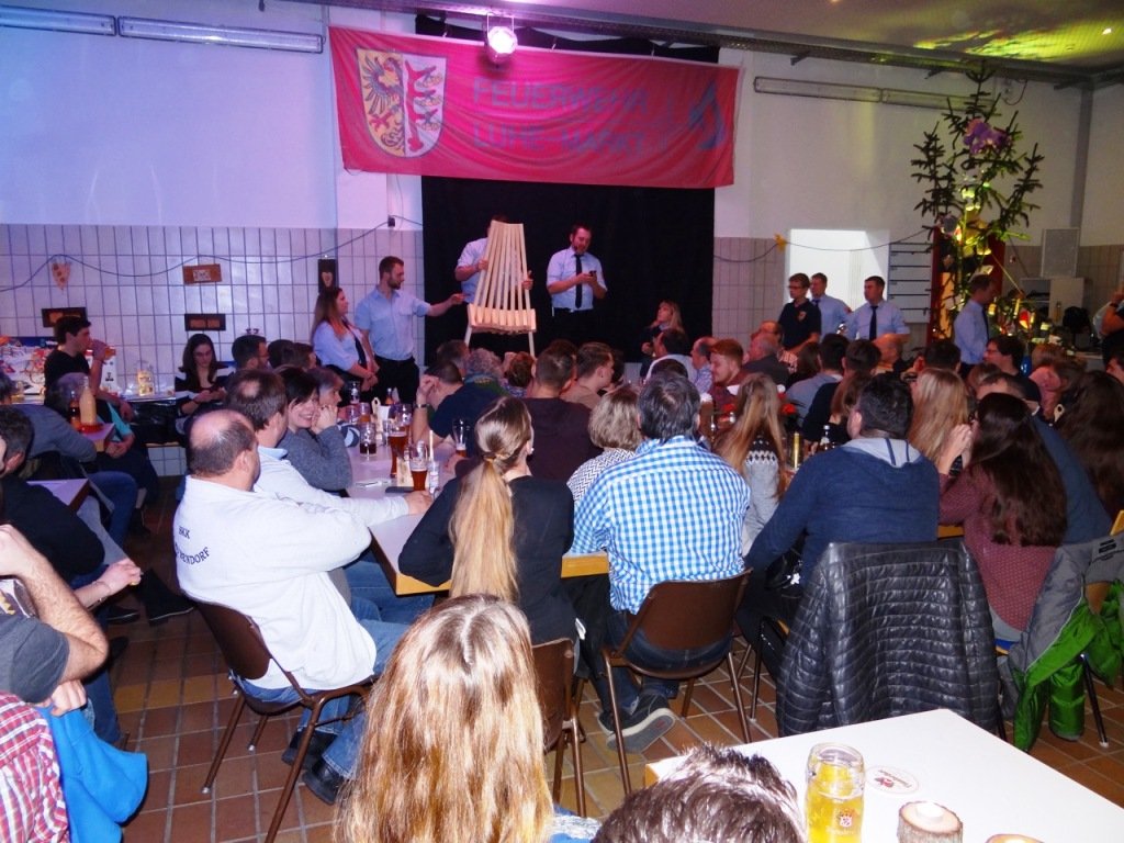 Christbaumversteigerung Feuerwehr Luhe (4)