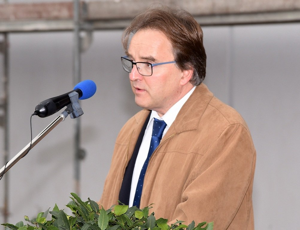Spatenstich Sanierung Dreifachturnhalle Sophie- Hans-Scholl-Realschule Weiden