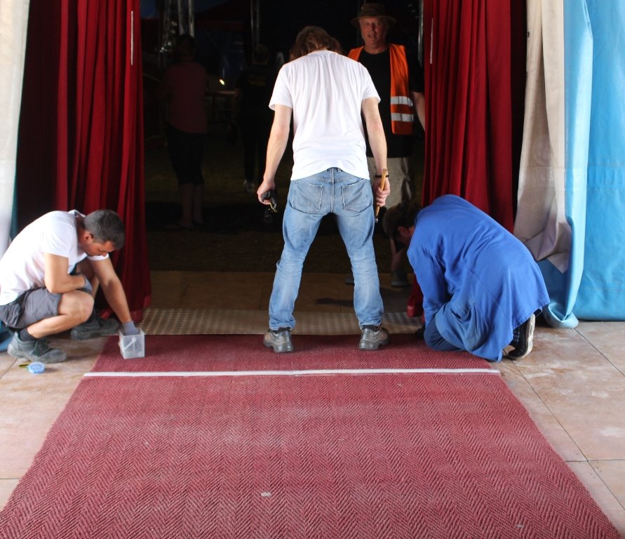 Circus Krone Weiden Zirkus Bild Jasmina