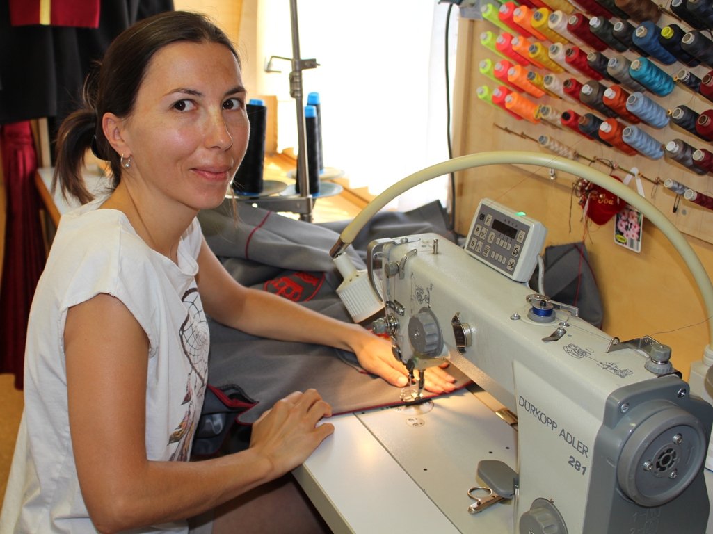 Clara Saravia-Puydebois Modedesignerin Kostüme Circus Krone