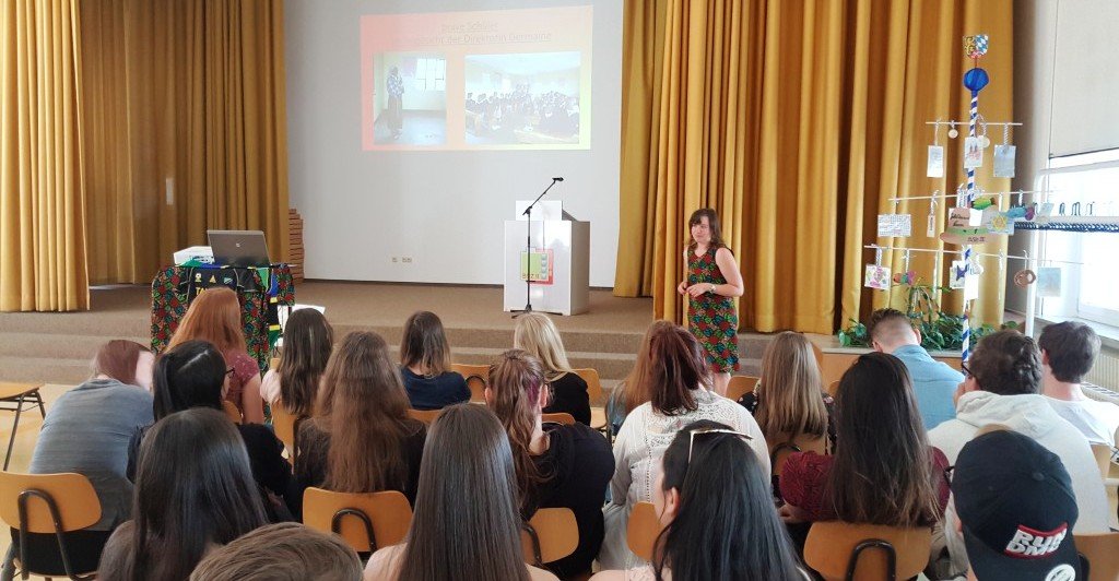 Constanze Bär Wirtschaftsschule Weiden Entwicklungshilfe in Tansania