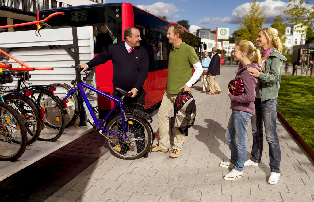 DB Advertorial Regio Bus003