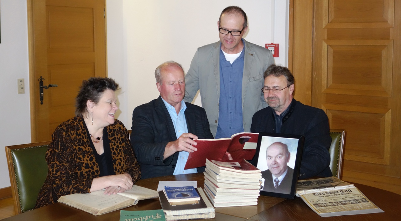 SpVgg Unterlagen Archiv historisch Übergabe