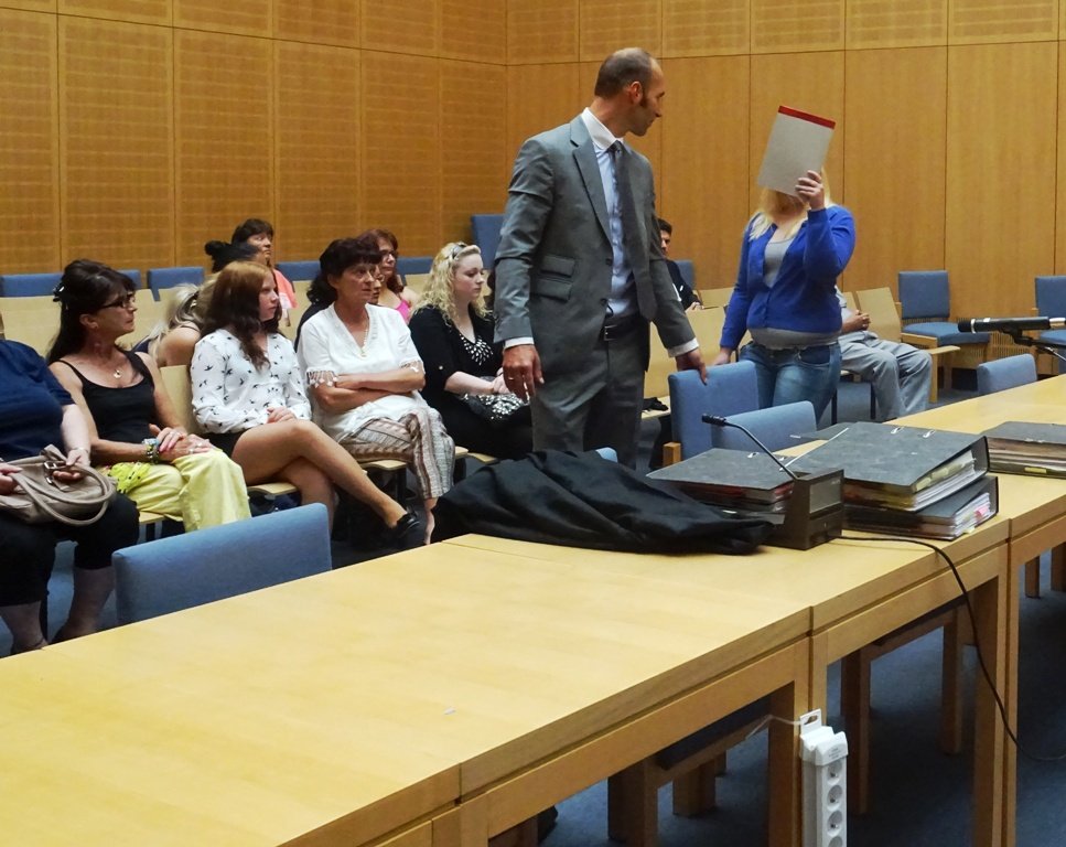 Steffi D, Gericht, Verhandlung, Urteil, Prozess, Kindstötung, NeustadtWN (2)