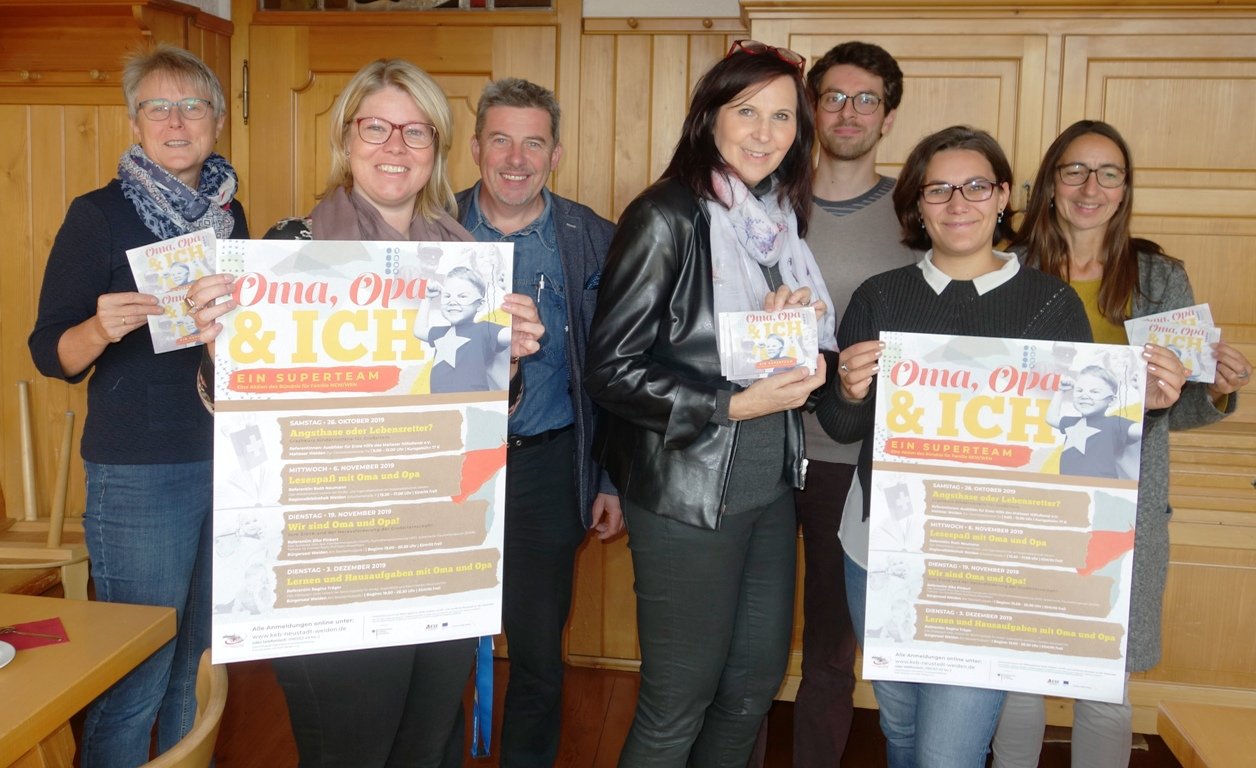 Spaß haben mit Oma und Opa