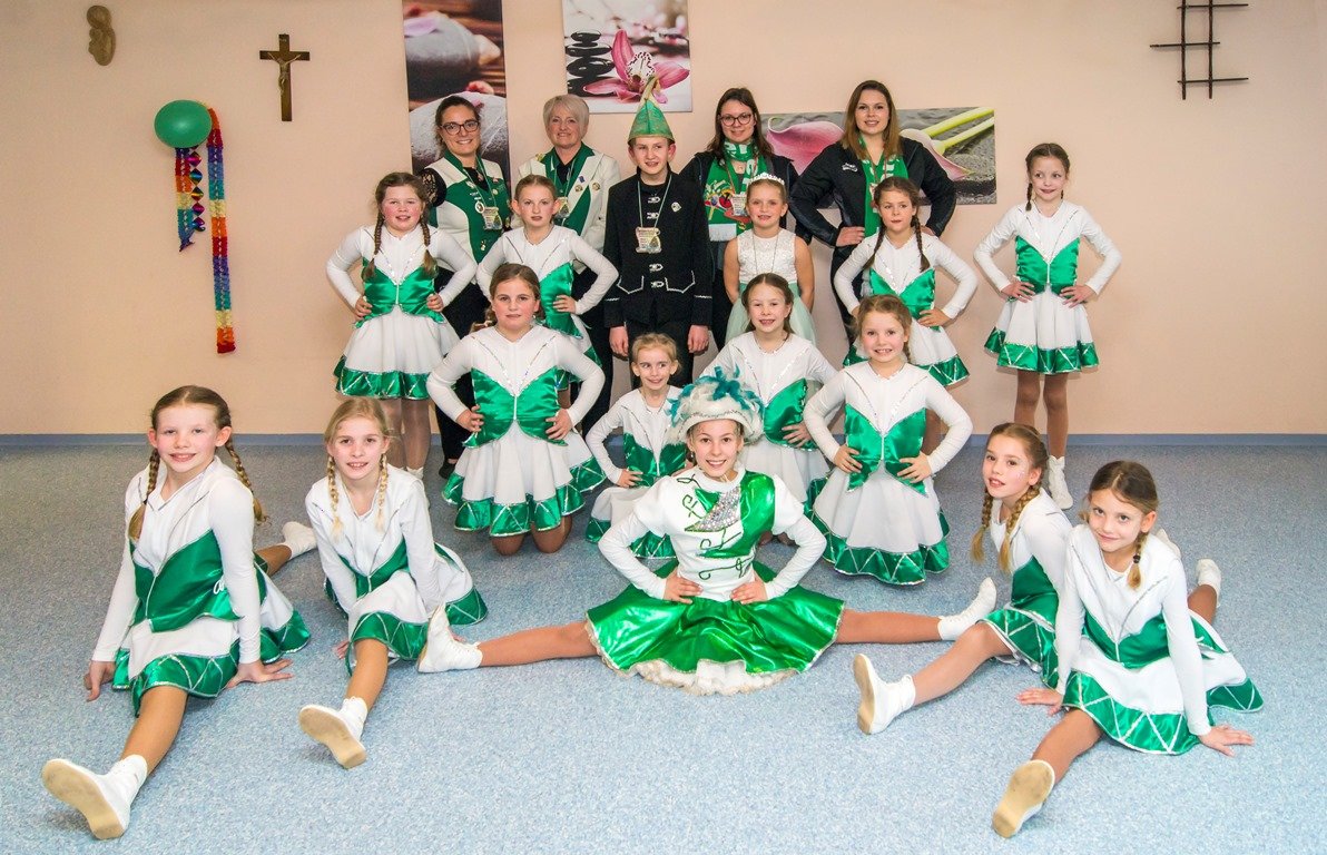 Fasching im Seniorenheim St. Sebastian Kinderprinzengarde Hammerles