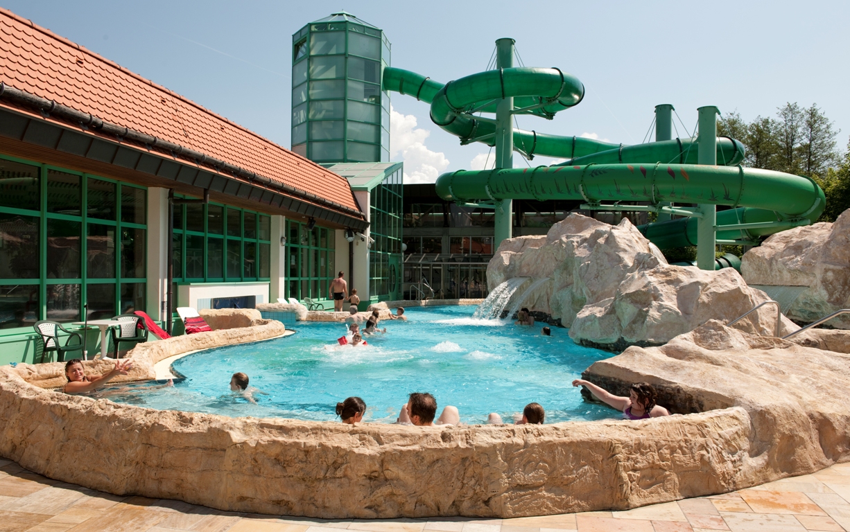 Aufzug in Weidener Thermenwelt defekt - Besserung in Sicht