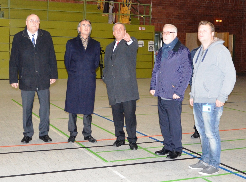 Mehrzweckhalle Flüchtlinge Bartelt