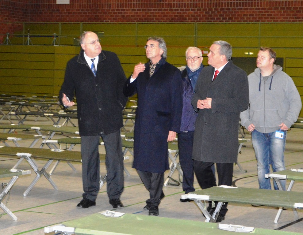 Mehrzweckhalle Flüchtlinge Bartelt