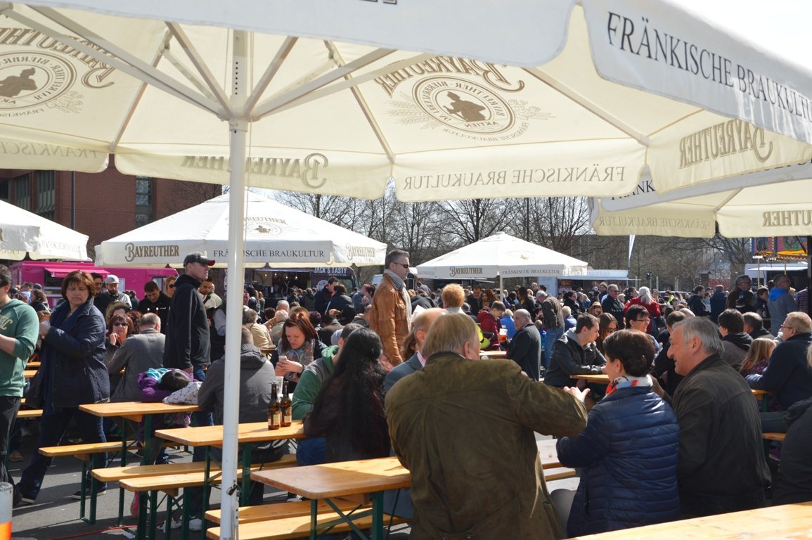 Food-Truck-Roundup 2016