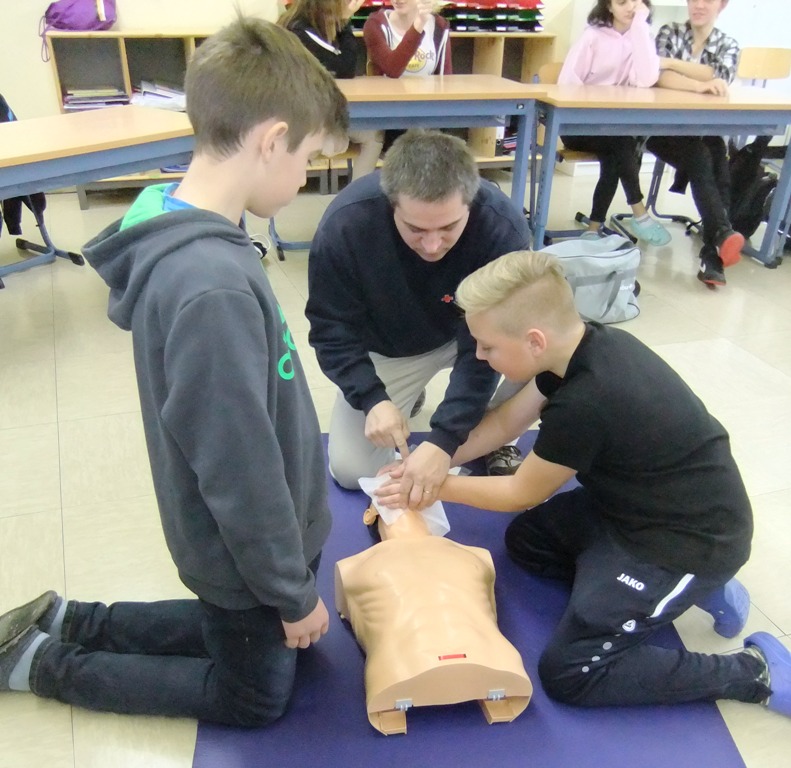 Erste Hilfe Rotes Kreuz Wasserwacht Mittelschule Neustadt