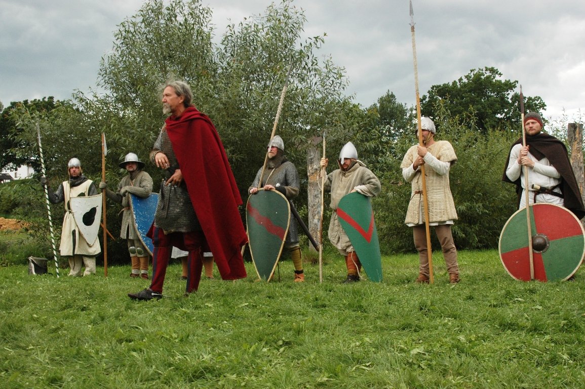 Historisches Militärmanöver im Geschichtspark Bärnau