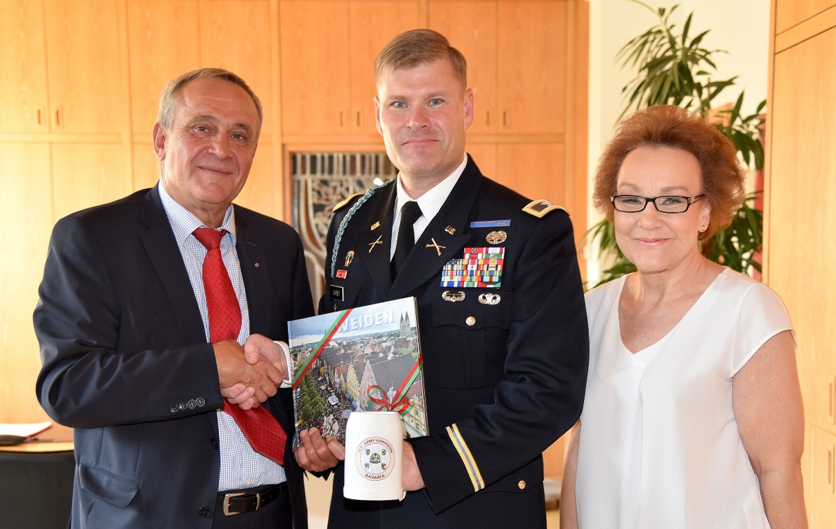 Colonell ance Varney Antrittsbesuch Weiden