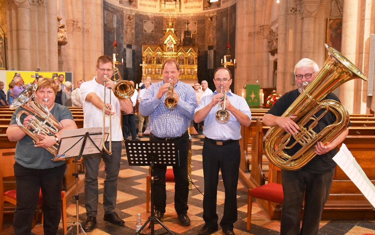 Musikalisch gestaltete Mittagsandachten „Punkt 12“ in St. Josef in Weiden