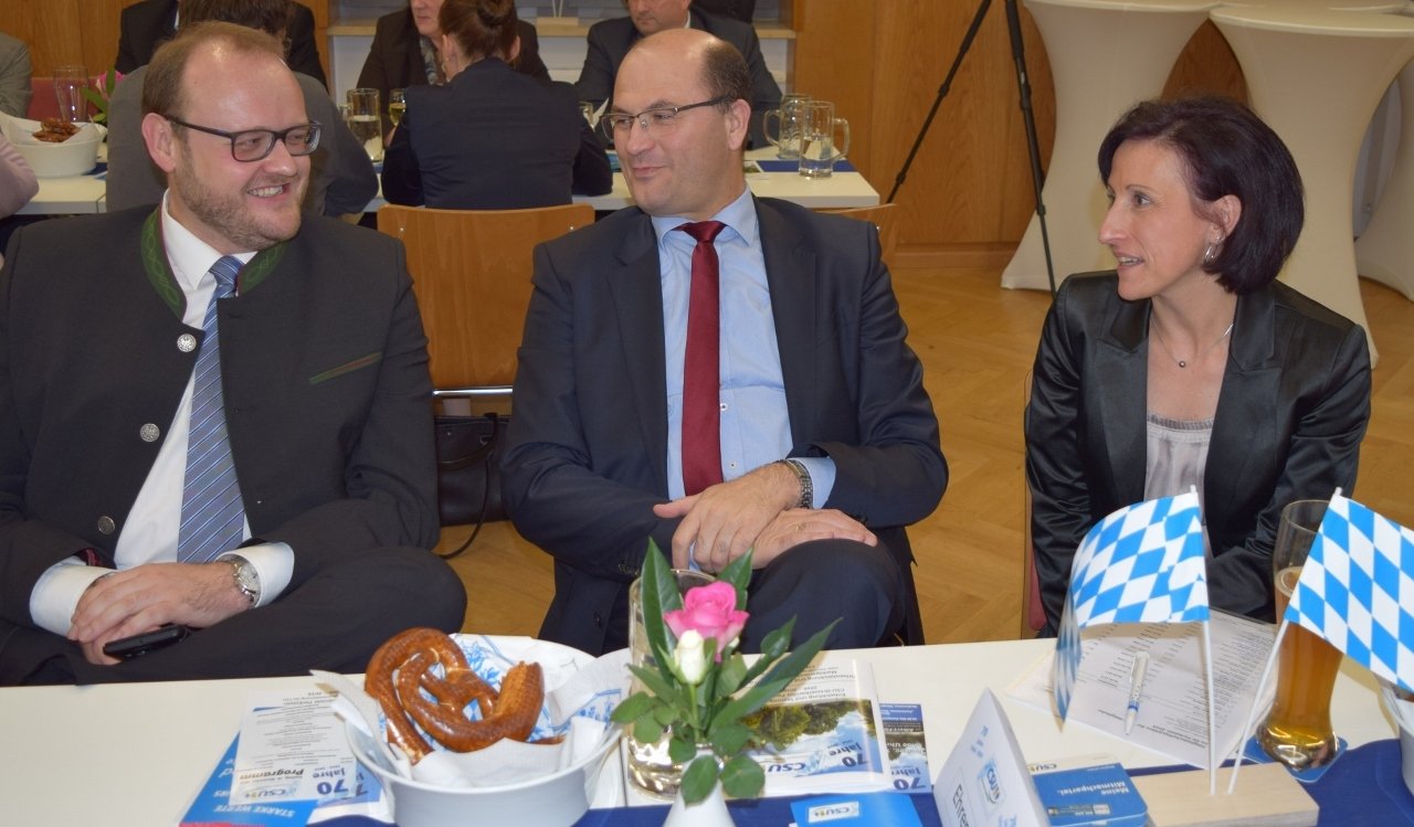 Landrat Meier, Staatssekretär Füracker, Bürgermeisterin Schiffmann