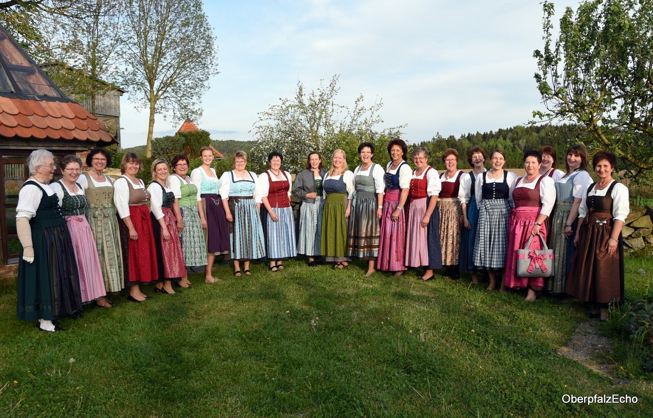Dirndl Trachtennähkurs, Café Federkiel, Rotzendorf