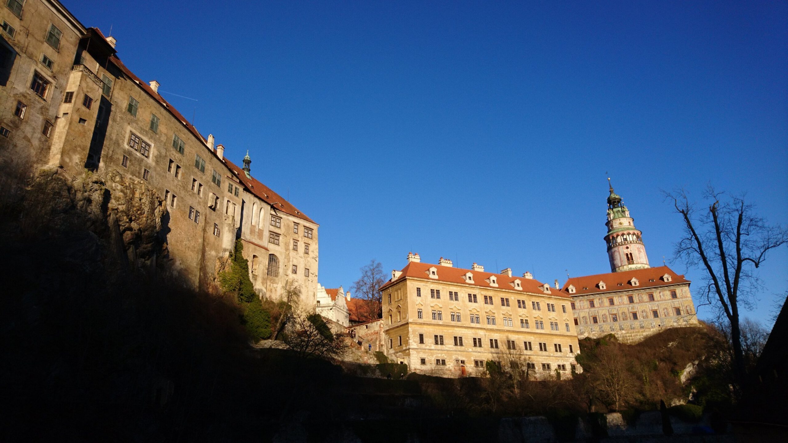 LuhKulTour Das_Burggelände_zeigt_sich_bei_schönstem_Winterwetter