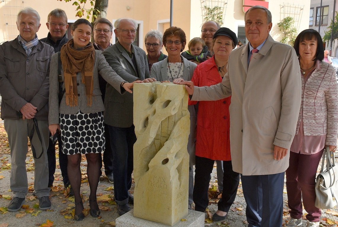 Die Initiatioren des Meilensteins Sparkasse Bild Jürgen Wilke