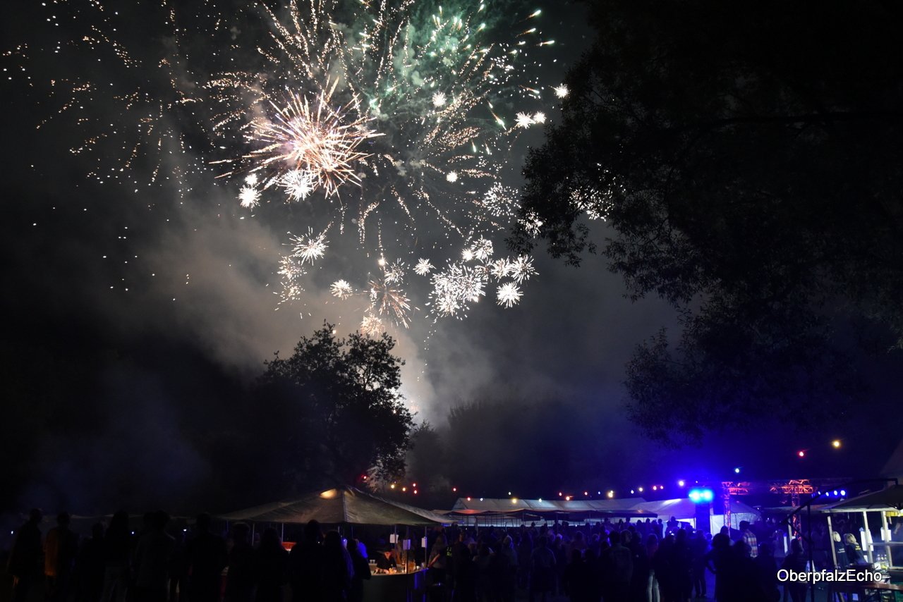 Die Naab brennt 18, Feuerwerk