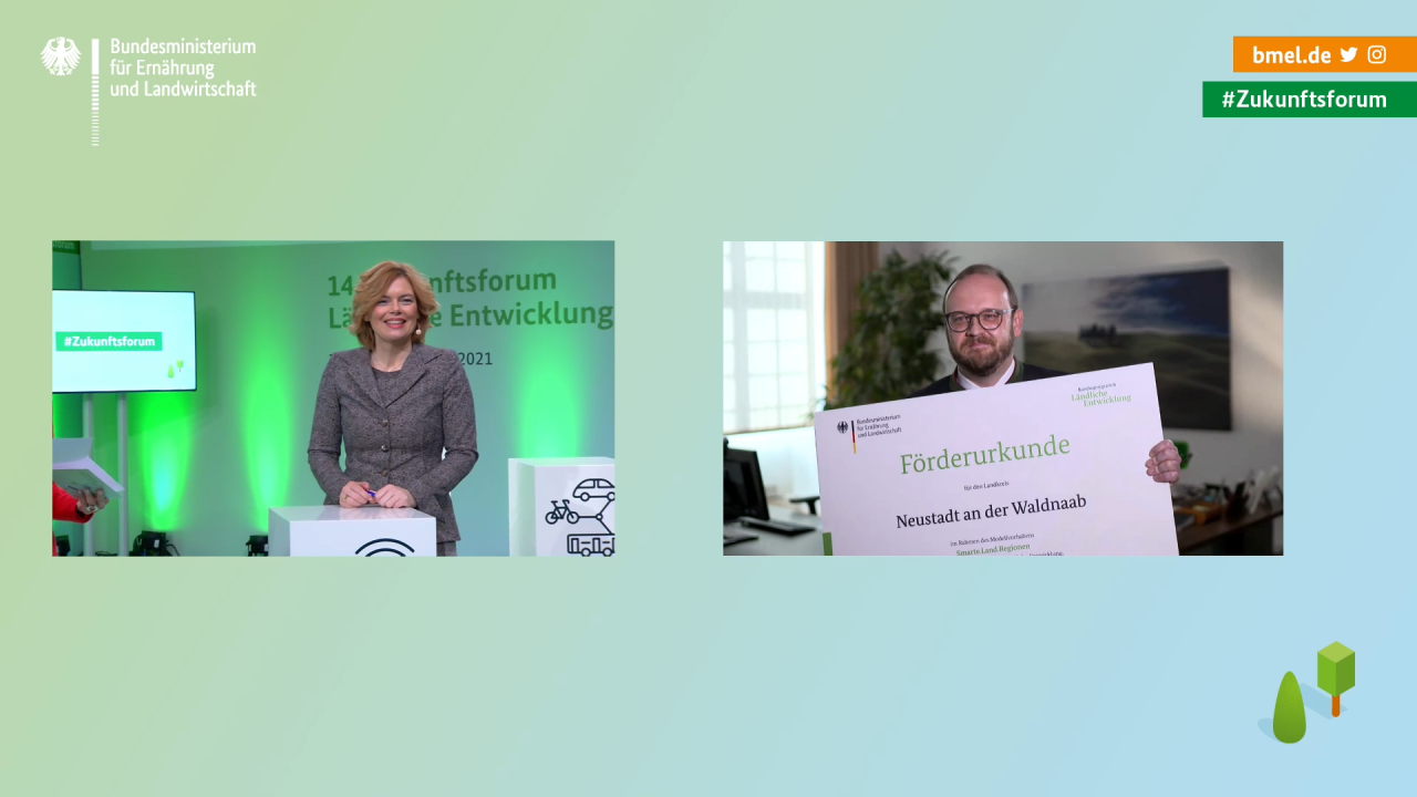 Digitales Förderurkunde smarte Landregion Landkreis Neustadt Waldnaab Landrat Andreas Meier Bundeslandwirtschaftsministerin Julia Klöckner