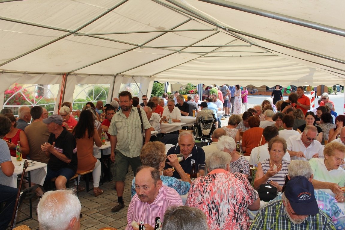 Dorfladen Schwarzenbach offiziell eröffnet - Eröffnung Schwarzenbach (30)