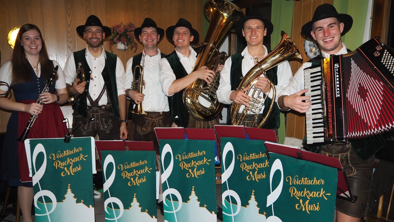 Dotsch-Kirwa-Auftakt-NeustadtWN