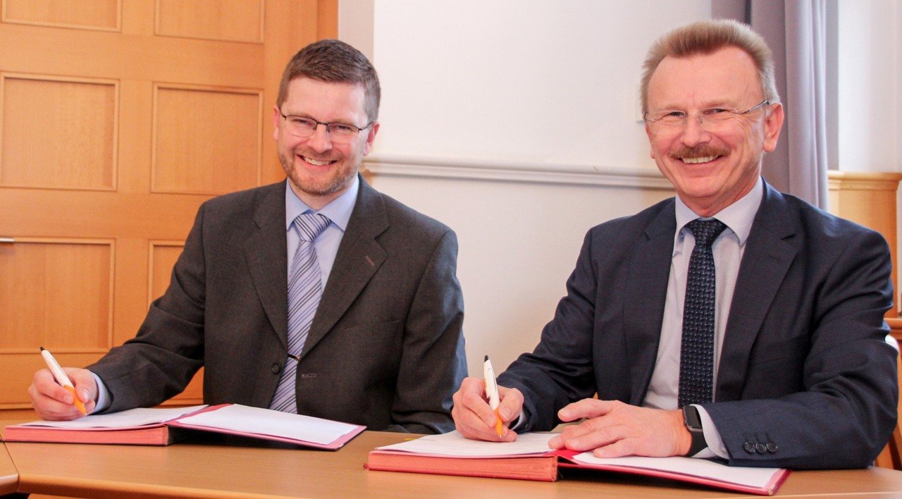 Double-Degree OTH Amberg Weiden Ostbayerische Technische Hochschule Amberg Weiden Doppelabschluss Bild OTH