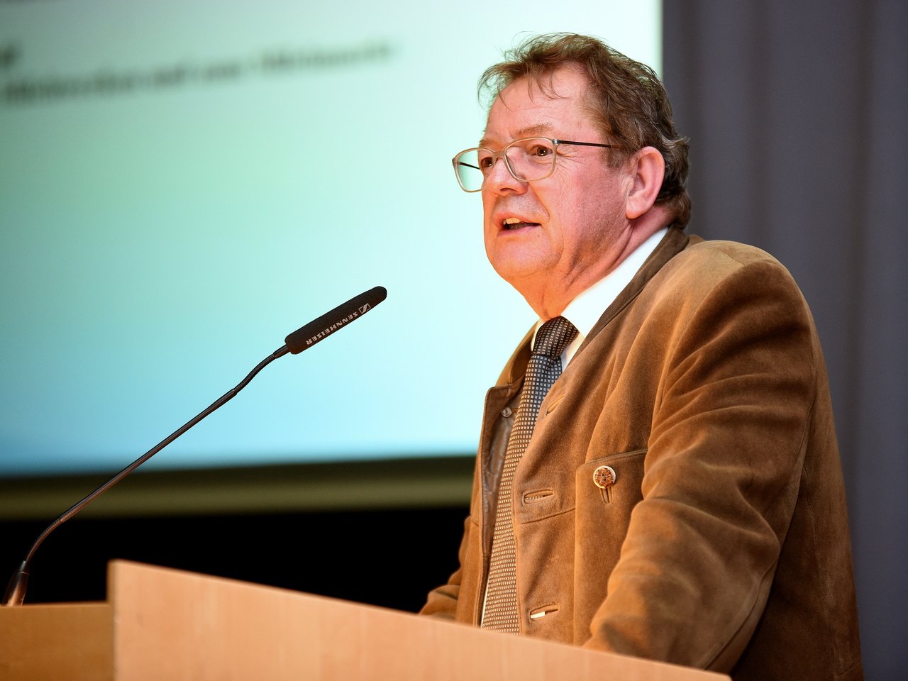 Dr. Siegfried Kiener