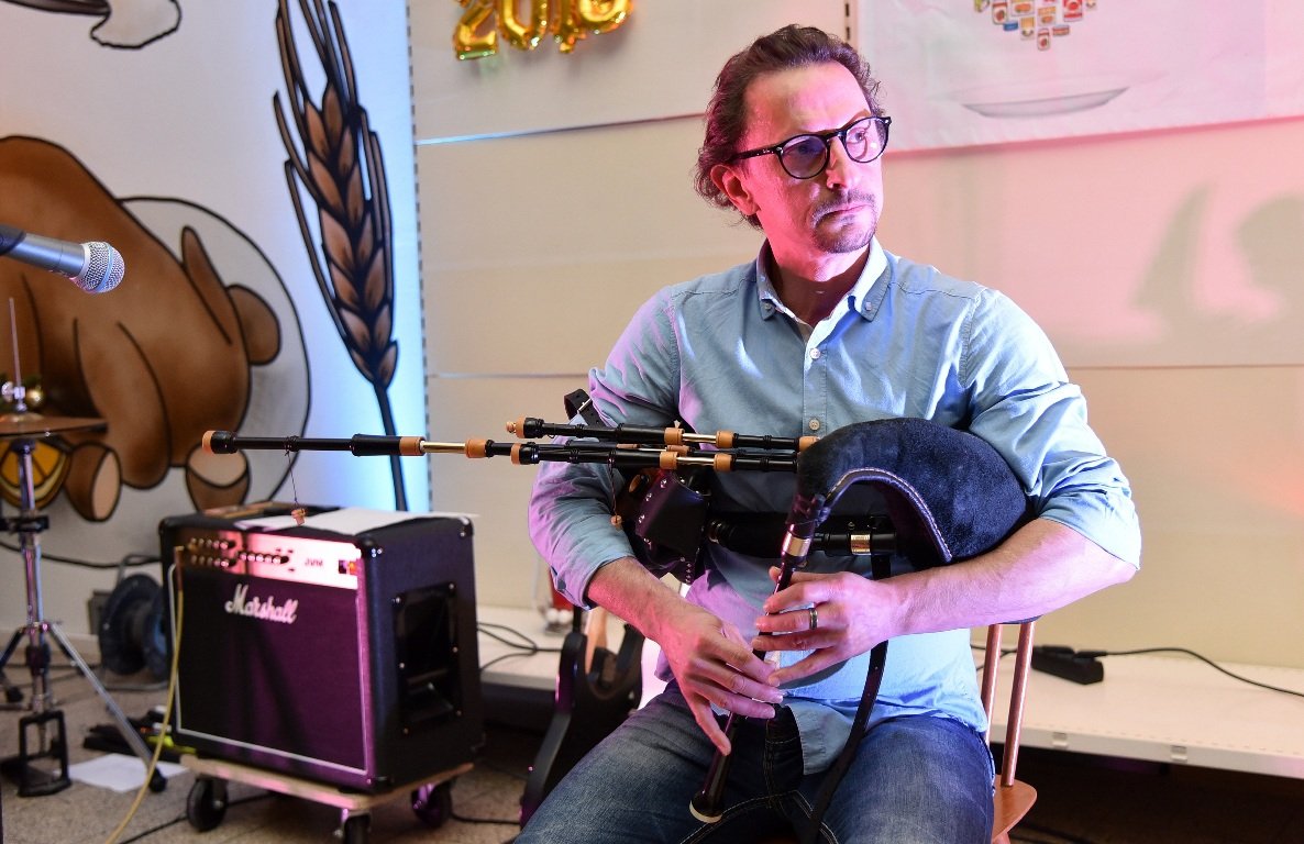 Dudelsackspieler Roland Jezussek Weiden Benefiz für Weidener Tafel