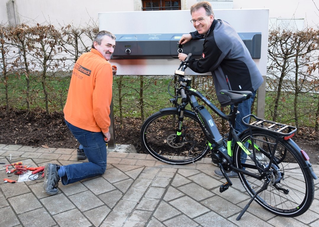 E-Bike-Ladestation_beim_LRA_12.04.2018