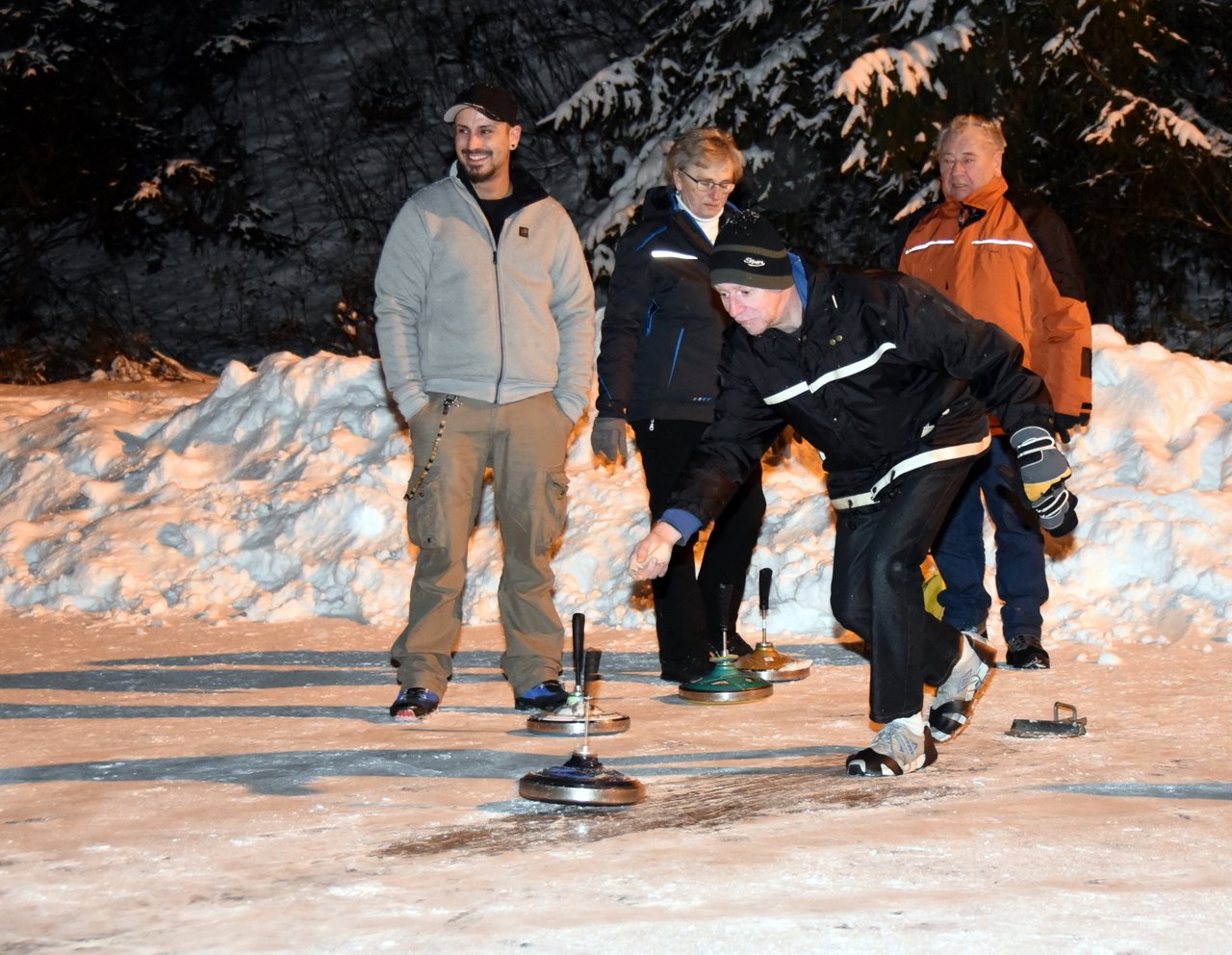 ESF Eisstockschießen 4