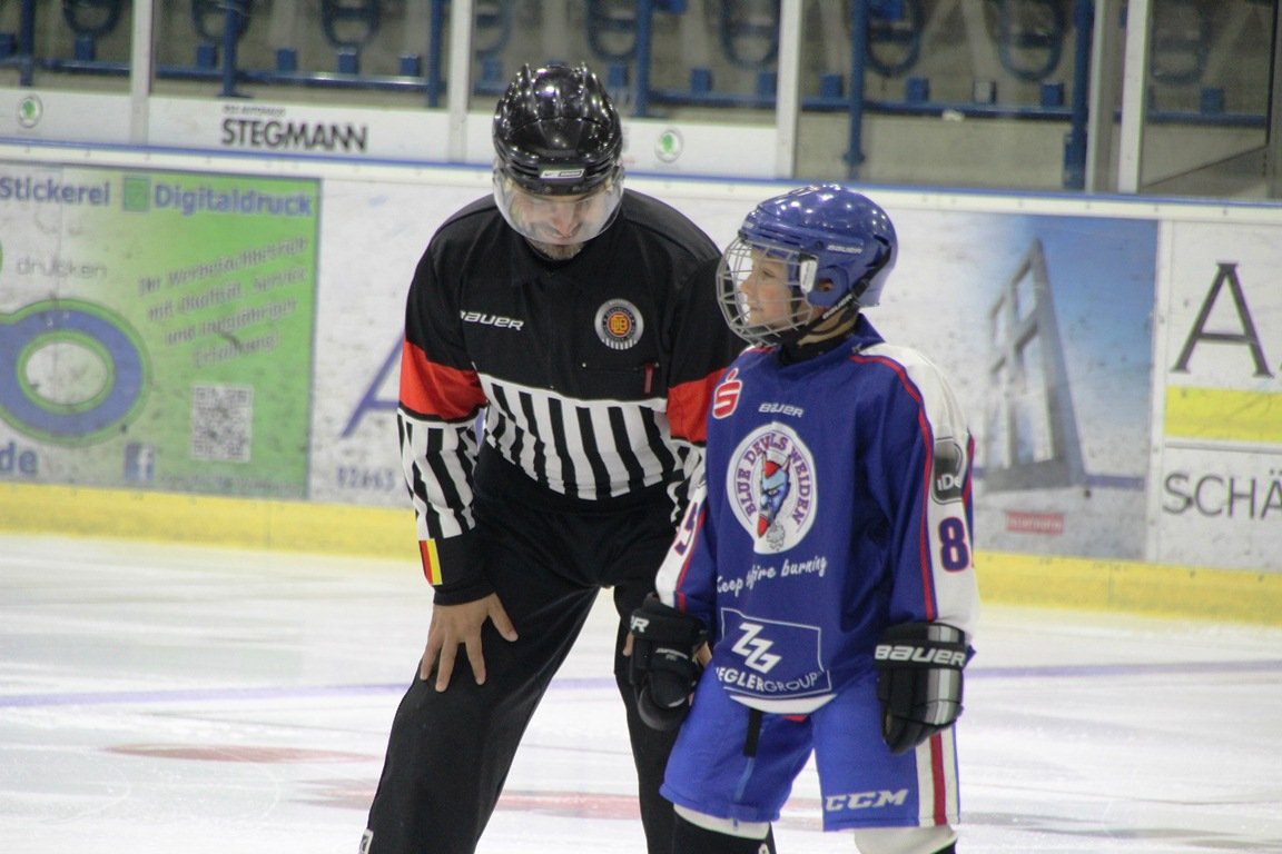 EV Weiden gegen Lindau Blue Devils Eishockey