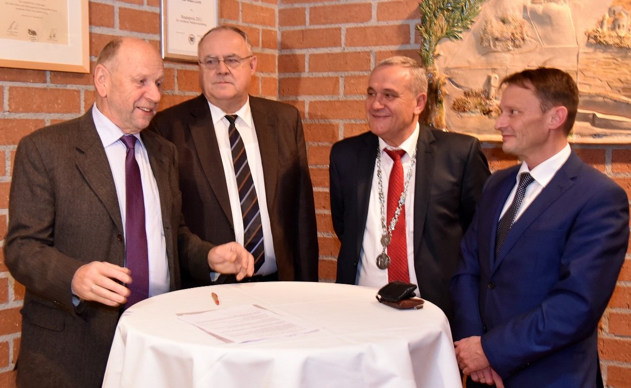 Ehrenamt BRK + Pilzbeauftragter Pilzexeprte Weiden Peter Ertl, Norbert Griesbacher, Dr. Elmar Baumer, Sandro Galitzdörfer3