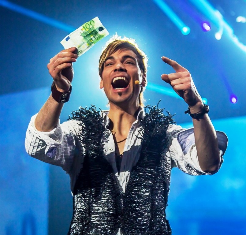 Ehrlich-Brothers_Geldschein_copyright-Ralph-Larmann