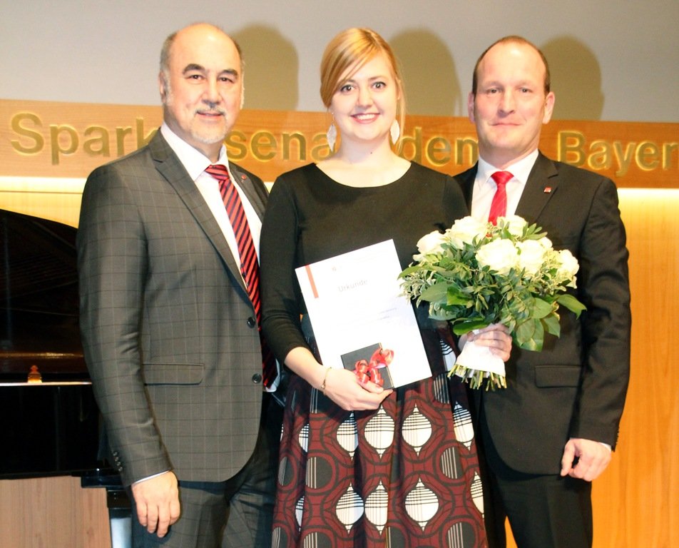 Ehrung_Ronja_Staufer Sparkasse