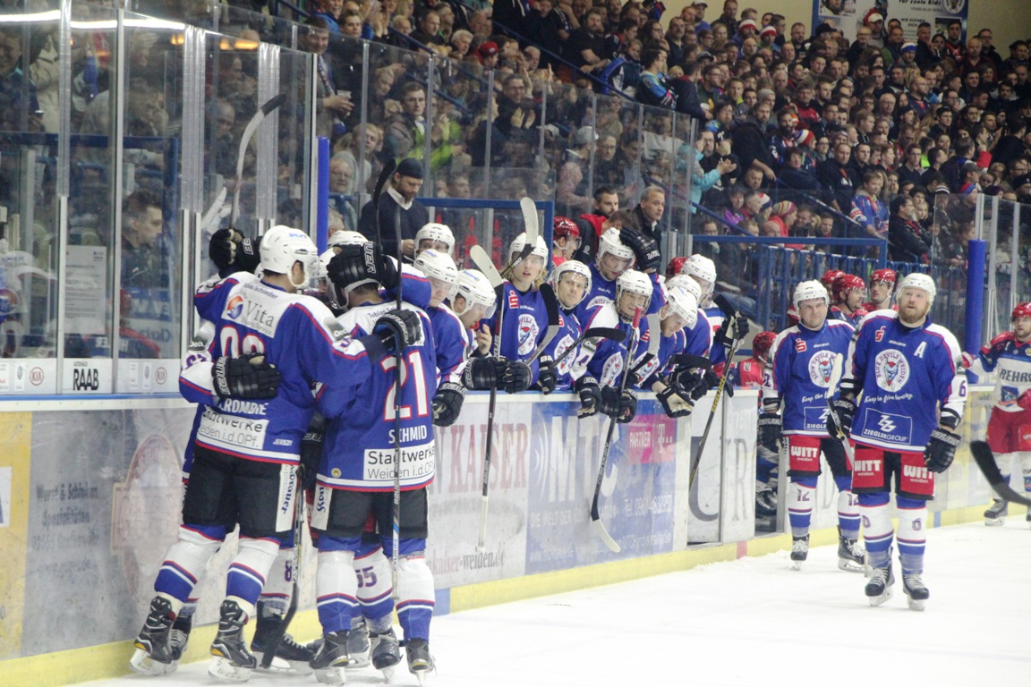 Dauerkartenumtausch für erstes Play-off-Heimspiel