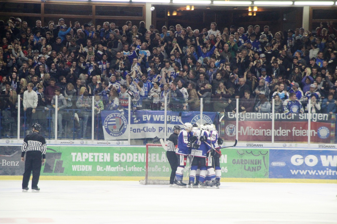 Eishockey, Blue Devils, Selber Wölfe15