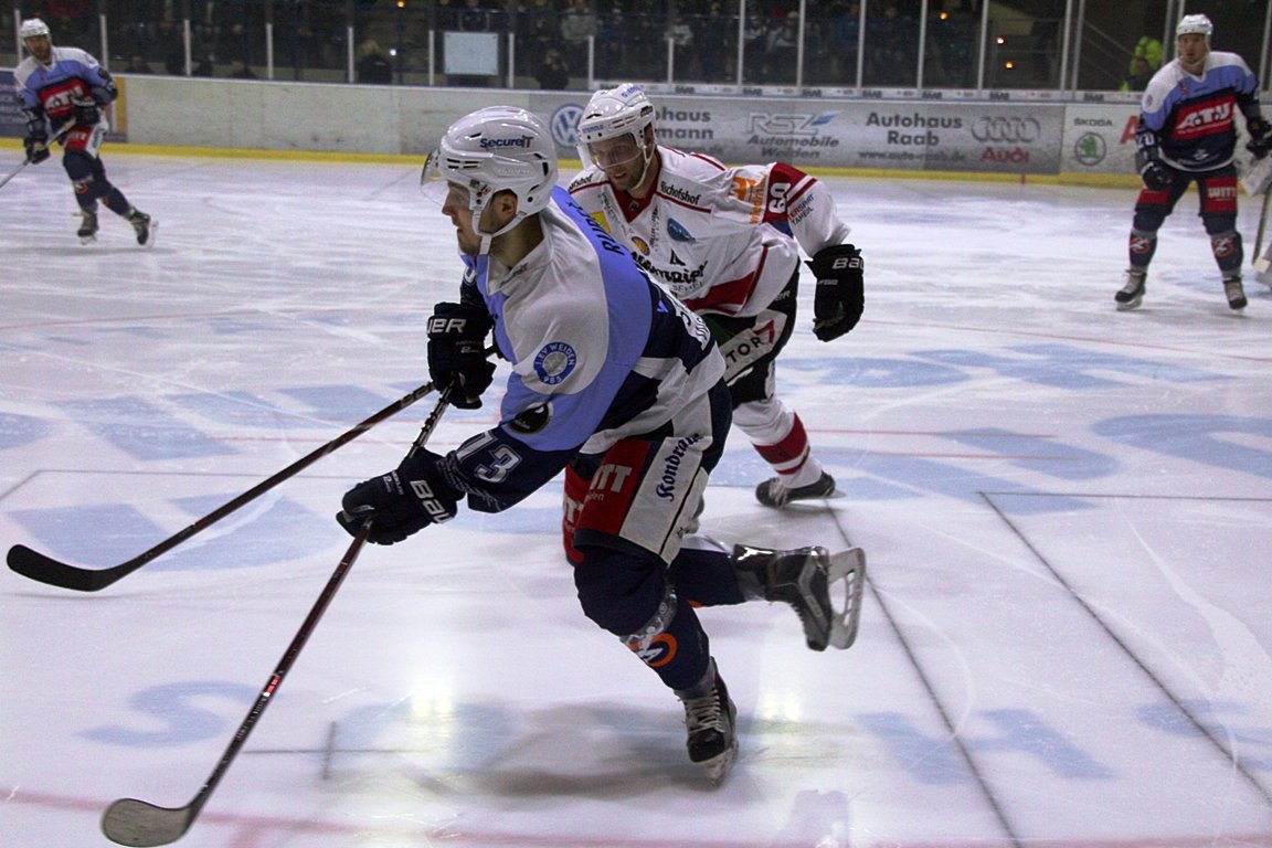 Eishockey Blue Devils Weiden Oberpfalzderby gegen Regensburg (2)